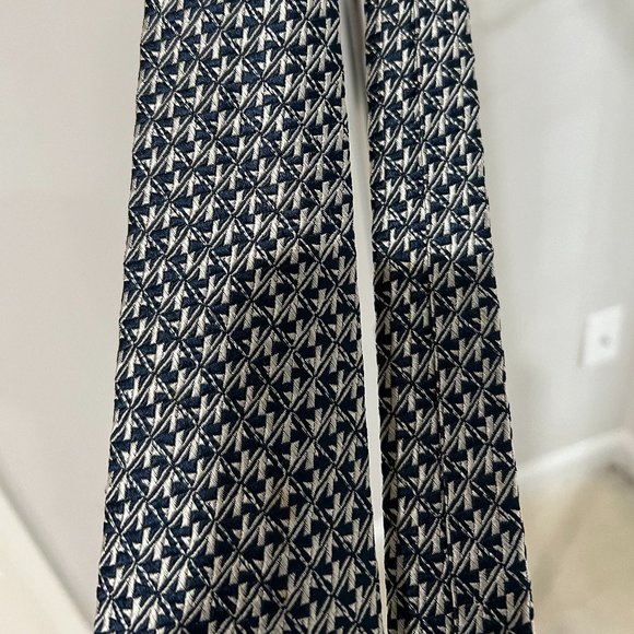 Charvet Place Vendôme Black/White Patterned Soie Silk Mens Neck Tie - Picture 8 of 9